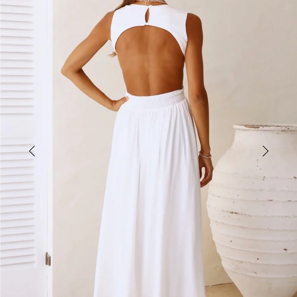 Hello Molly White Backless Maxi Dress - Picture 2 of 2